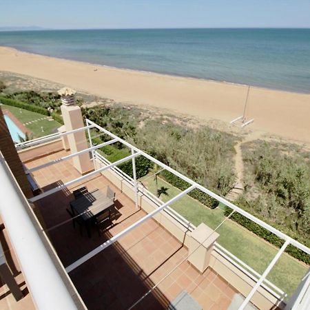 Atico Frontal Al Mar Con Piscina Privada By Homeprive Denia Bagian luar foto