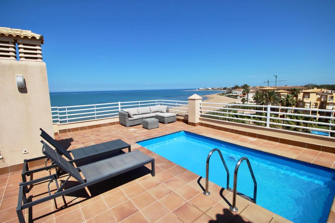 Atico Frontal Al Mar Con Piscina Privada By Homeprive Denia Bagian luar foto