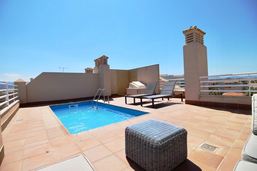 Atico Frontal Al Mar Con Piscina Privada By Homeprive Denia Bagian luar foto