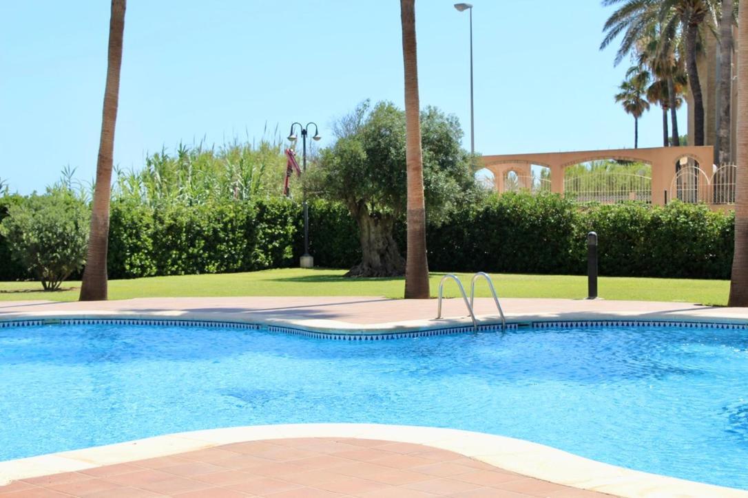 Atico Frontal Al Mar Con Piscina Privada By Homeprive Denia Bagian luar foto
