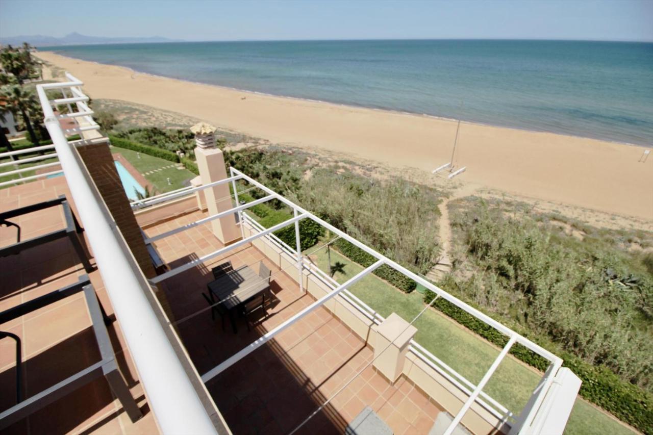 Atico Frontal Al Mar Con Piscina Privada By Homeprive Denia Bagian luar foto
