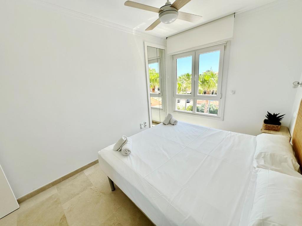 Atico Frontal Al Mar Con Piscina Privada By Homeprive Denia Bagian luar foto